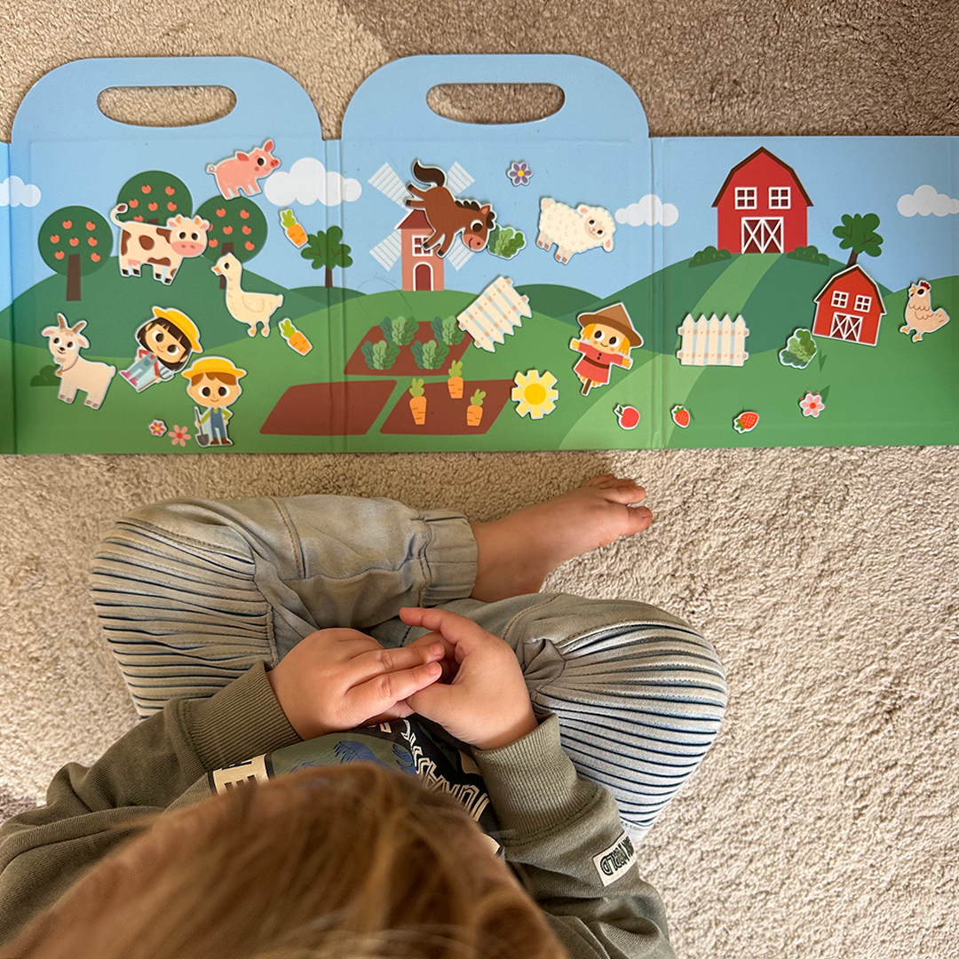 Farm Magnetic Play Set